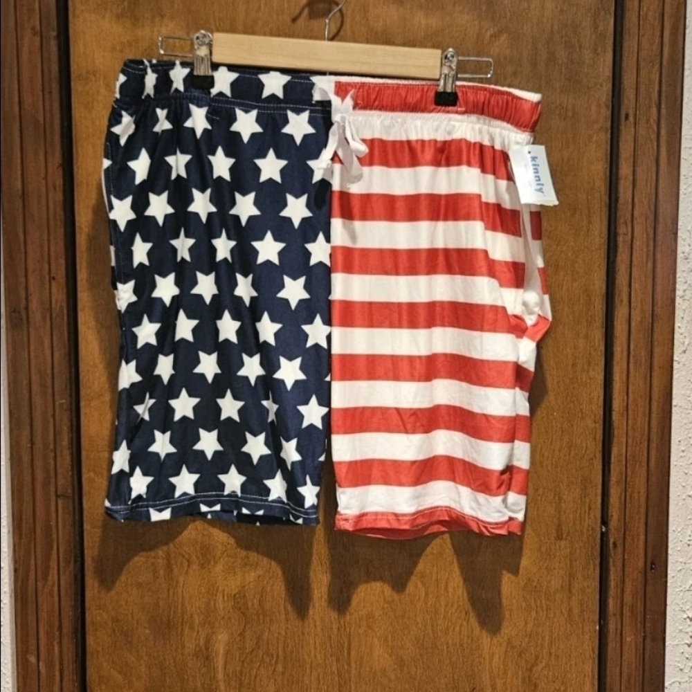 Kinnly Brand Mens Flag/Patriotic/USA Shorts/PJ Shorts With Pockets Size Medium